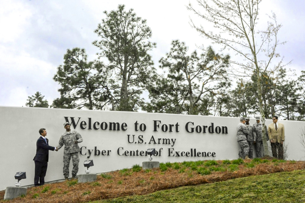 Welcome to Fort Gordon sign